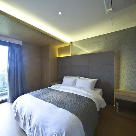 Stanford Hotel And Resort Jeju Exterior foto