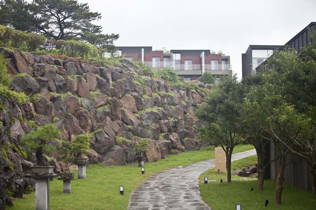 Stanford Hotel And Resort Jeju Exterior foto