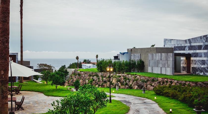 Stanford Hotel And Resort Jeju Exterior foto