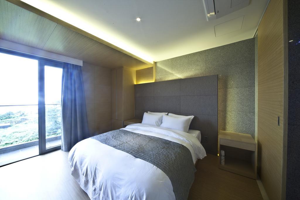 Stanford Hotel And Resort Jeju Exterior foto